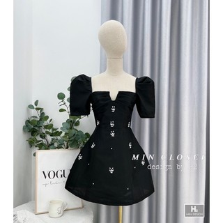 Váy tacta xếp ly ngực đính đá