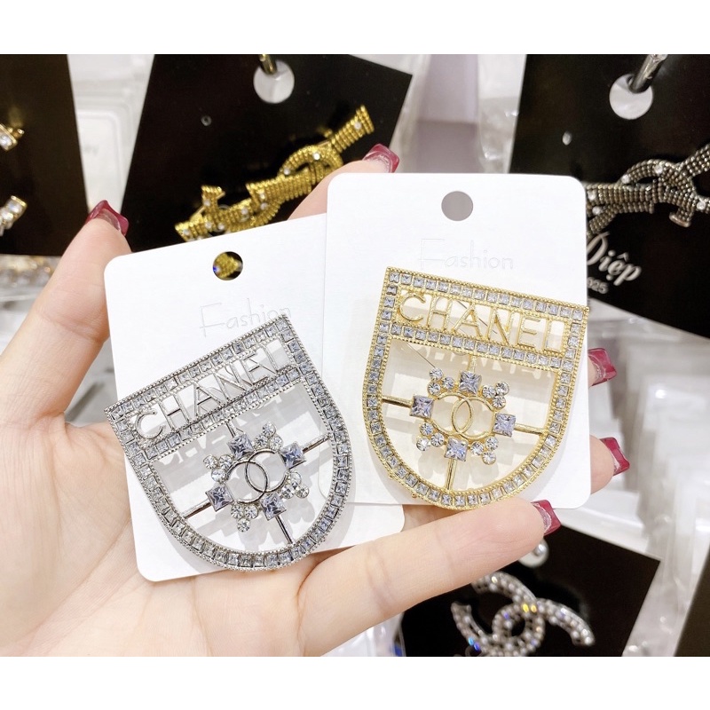 Các mẫu ghim cài áo hot, cao cấp thời trang