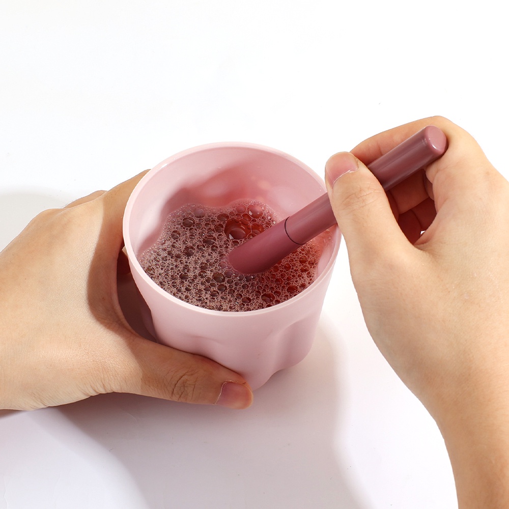 1 Bộ Dụng Cụ Vệ Sinh Cọ Trang Điểm Tiện Lợi