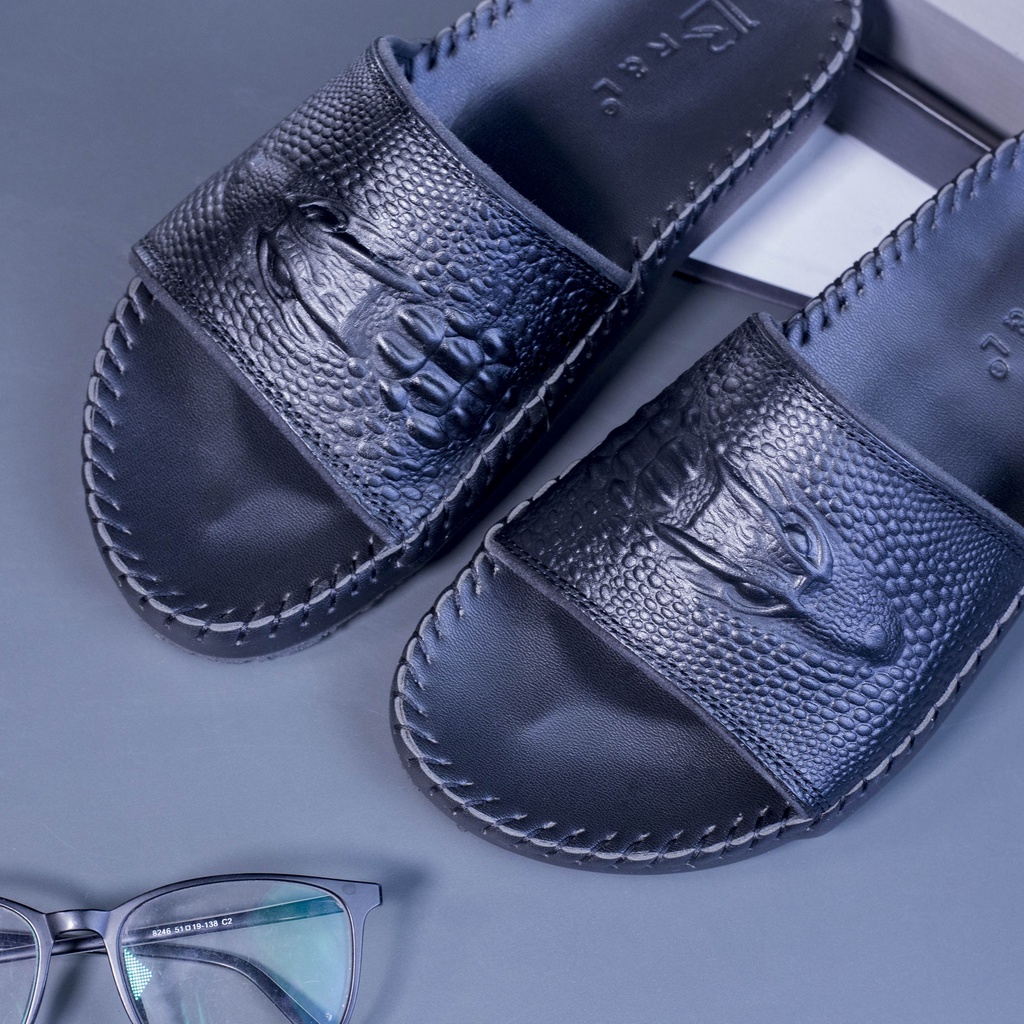 Dép nam quai ngang da bò in vân đầu cá sấu , Gòm K1