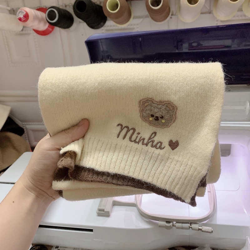 Khăn len gấu THÊU TÊN cho bé iu style hàn quốc