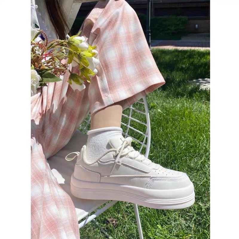 Giày Thể Thao Nam Nữ 2 Màu Trắng/Kem Dây Ngang Ulzzang Style