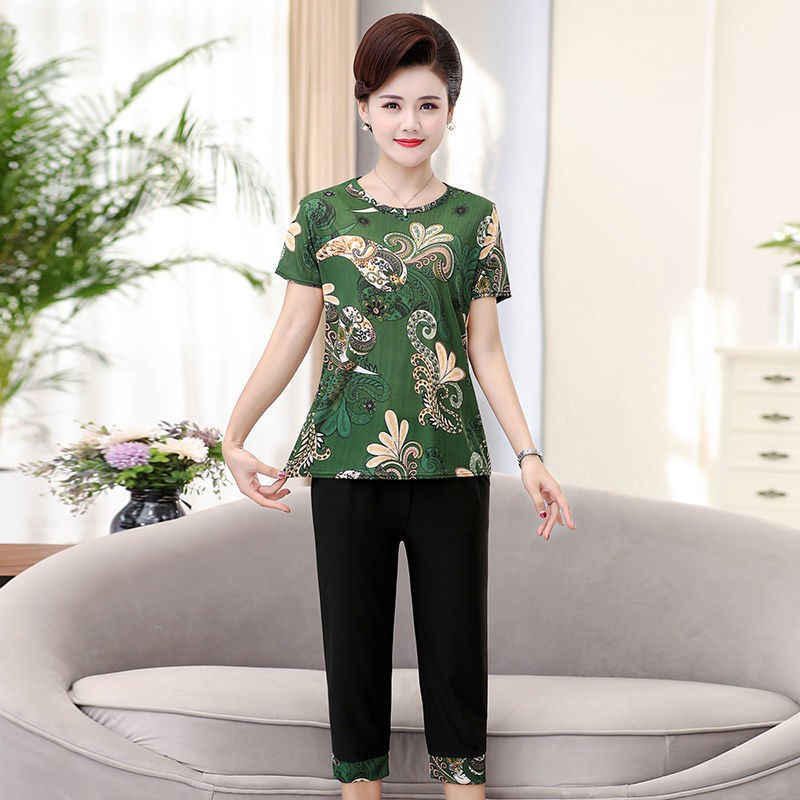 Set Áo Thun Ngắn Tay Cổ Tròn + Quần Lửng Ống Rộng Thời Trang Nam Nữ
