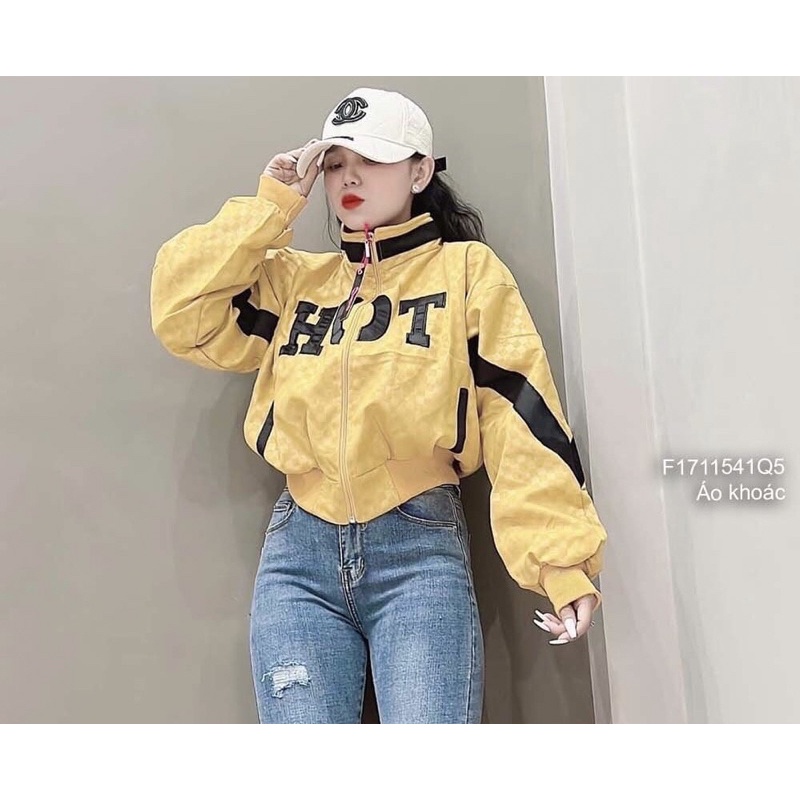 Áo khoác caro xà cừ cổ cao viền màu dài tay sọc màu xéo chữ ngực TT1711