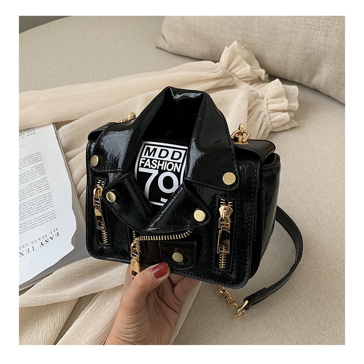 Túi đeo chéo IELGY chuỗi xích thời trang