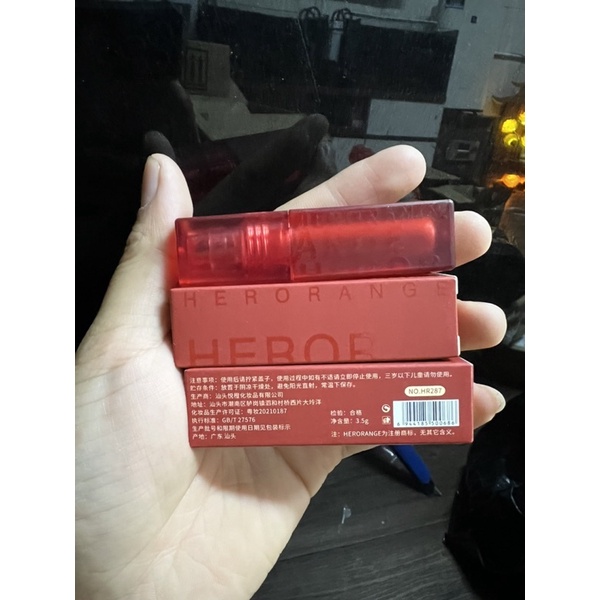 Son Kem Lì Nhung Mịn Không Thấm Nước Thiết Kế Vỏ Đỏ Herorange