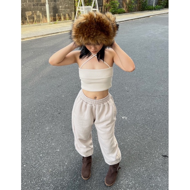 Sweat pants quần thể thao ống suông rộng, năng động, rất dễ phối đồ.