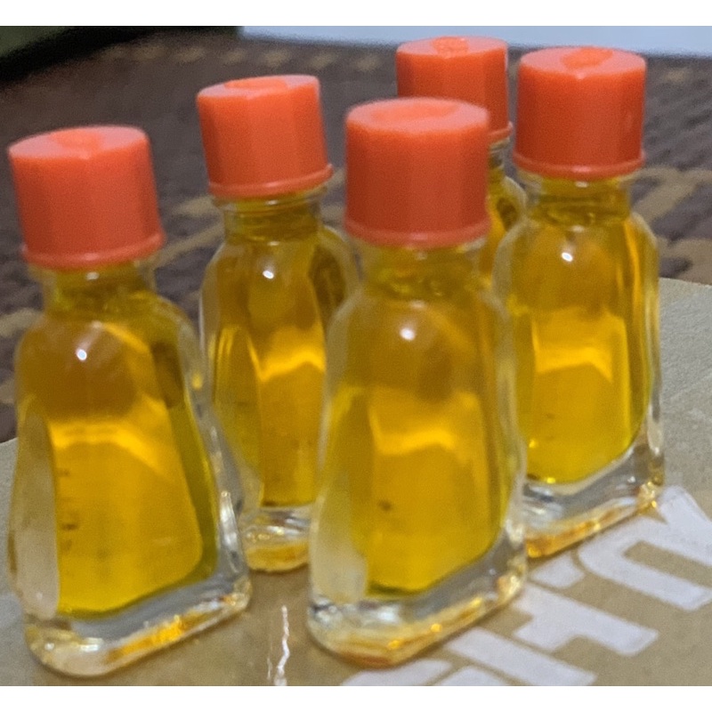 Dầu viêm xoang  màu vàng