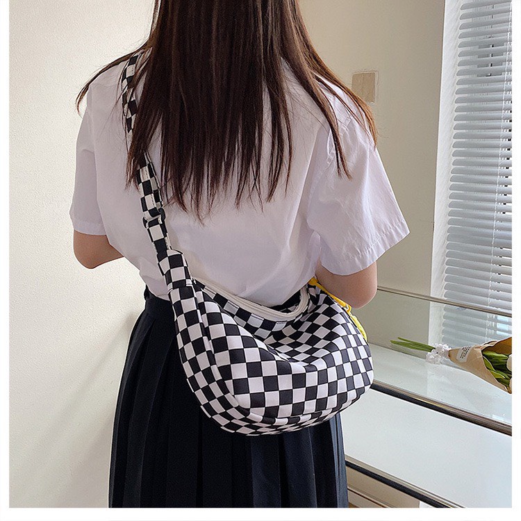 Túi tote đeo chéo hoạ tiết caro vải canvas thời trang Hàn Quốc đi học đi chơi dành cho cả nam và nữ tiện dụng