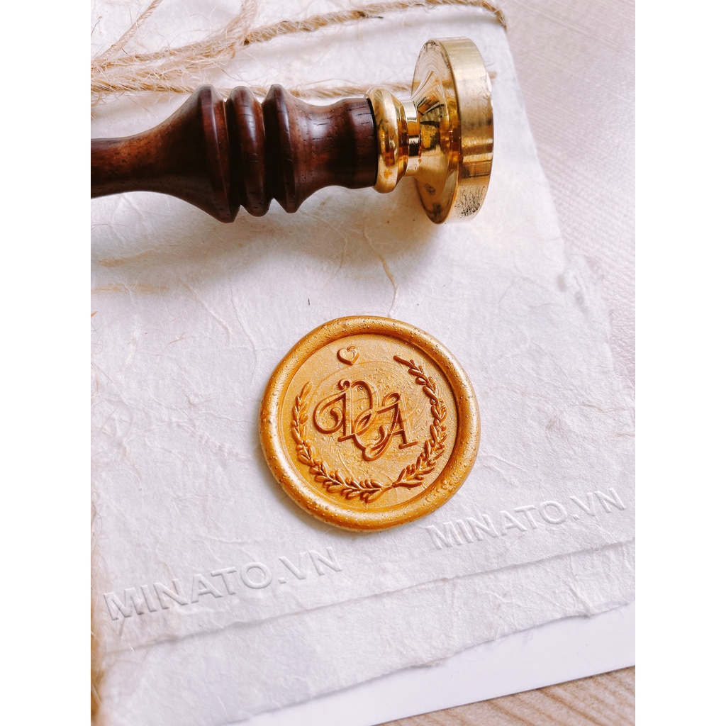 Sáp niêm phong cho thiệp cưới