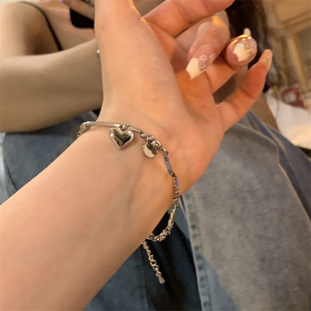 Vòng Tay Hình Trái Tim Thời Trang Cá Tính