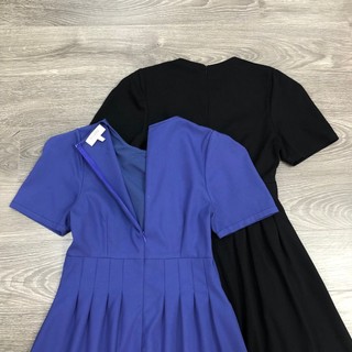 Đầm H@BBS chít eo dập ly khoét ngực