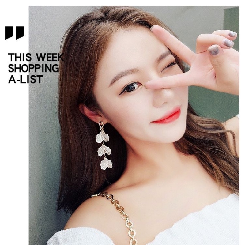 Bông Tai Hình Cánh Hoa Hồng Bằng Acrylic Thời Trang Hàn Quốc Mới 2023