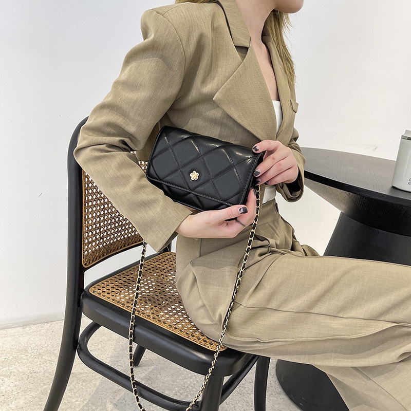Túi Đeo Chéo Hình Vuông Nhỏ Màu Đen Đơn Giản Thời Trang Cho Nữ