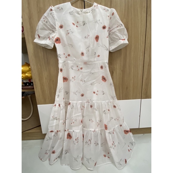 Váy charm store hoa nhí size M
