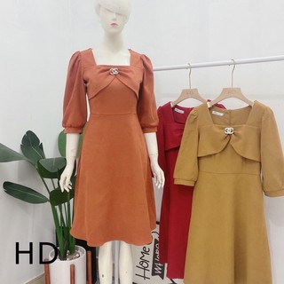 Đầm nhung tăm nơ ngực