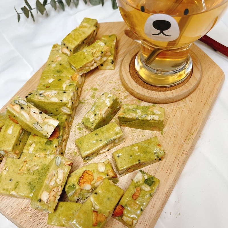 KẸO NOUGAT DINH DƯỠNG VỊ LÁ DỨA | Kẹo Hạnh Phúc Từ Bột Dinh Dưỡng Cao Cấp