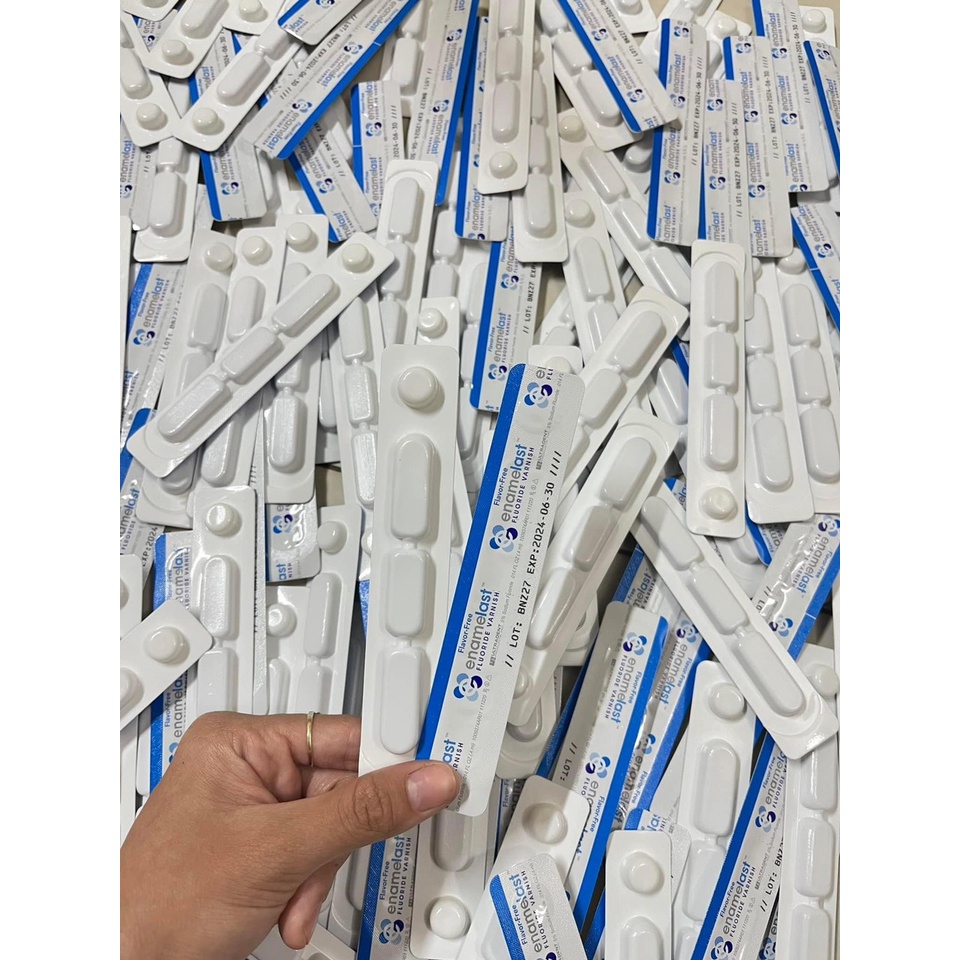 Vecni Flour CÓ VIỀN ĐỎ, kem bôi răng ngừa sâu răng, chống sún răng cho bé