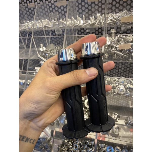 Combo bao tay Daytona kèm gù Salaya - GR5 Titan Fullbox