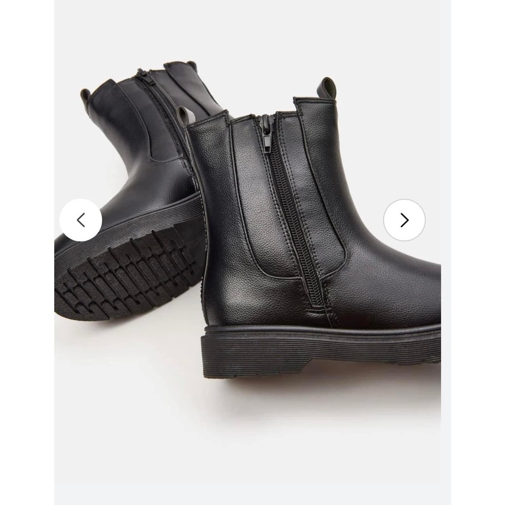 Boot bé gái xuất xịn