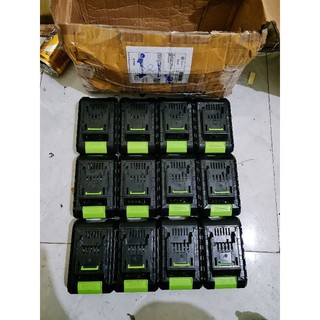 vỏ pin ozito