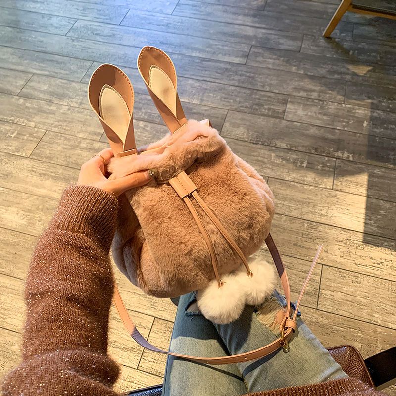 Túi Đeo Chéo Dây Rút Hình Thỏ Dễ Thương Cho Nữ