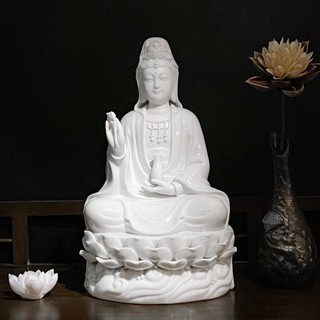 Tượng phật quan âm phong thuỷ để bàn thờ,tượng trưng bày kèm đèn led mang lại may mắn tài lộc bình an hàng cao cấp