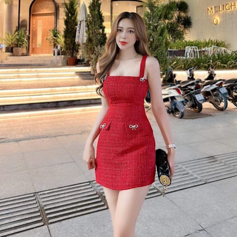 Váy dạ dây vai tua rua 4 khuy ngọc