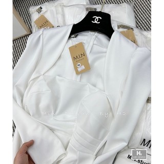 Đầm body cổ vuông tà chéo