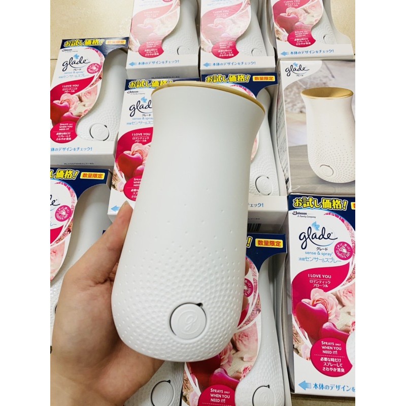 Máy Xịt Thơm Phòng Cảm Biến Kèm tinh dầu Glade Nhật Bản