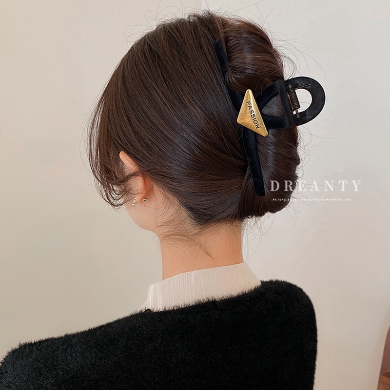 Kẹp Tóc Hình Tam Giác In Chữ Đơn Giản Thời Trang Hàn Quốc