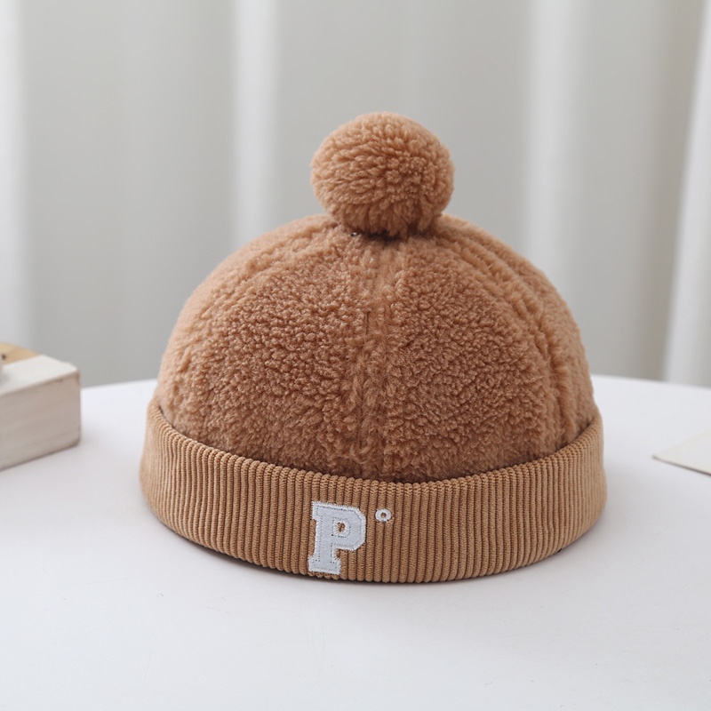 Mũ Beanie Vải Nhung Thêu Chữ Giữ Ấm Mùa Thu Đông Cho Bé