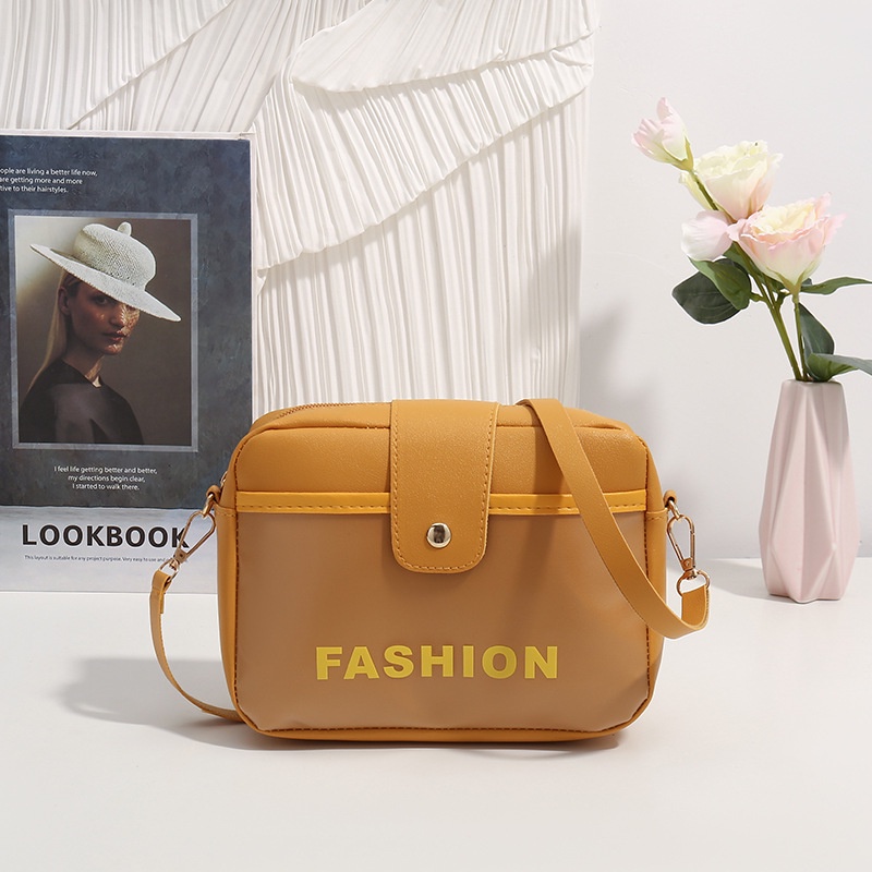 Ielgy Túi Đeo Chéo Vuông Nhỏ In Chữ Phong Cách Hàn Quốc Cho Nữ