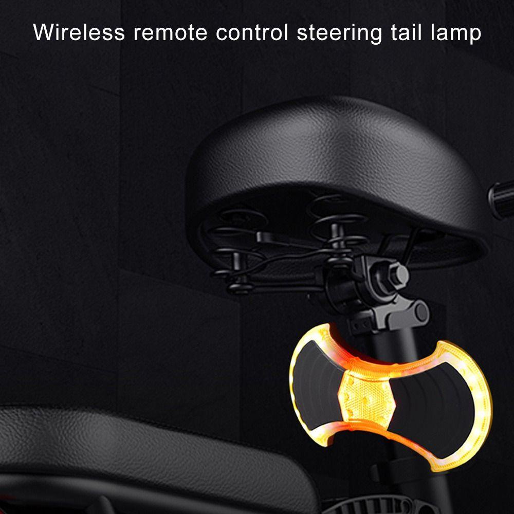 Đèn Đuôi Xe Điều Khiển Từ Xa Không Dây Sạc USB