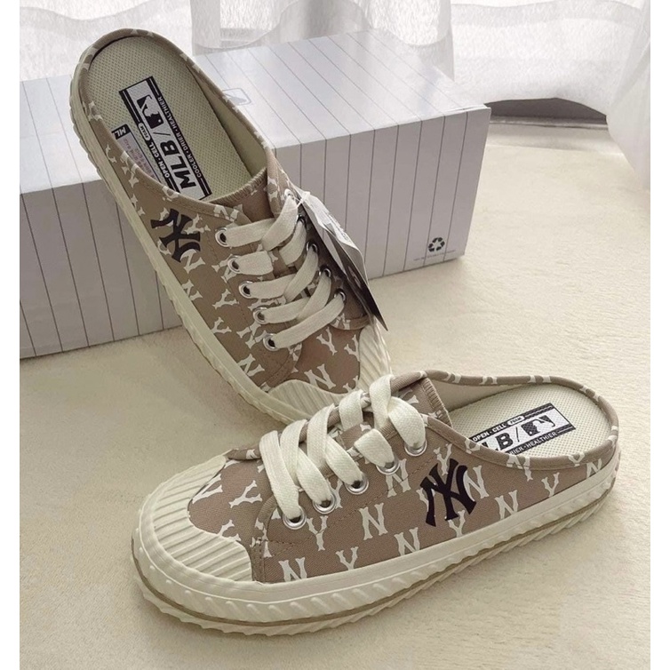 Giày Đạp Gót MLB Playball Mule Dia Monogram New York Yankees 3Amumda2N-50Bgs