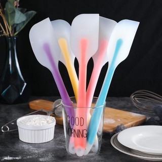 Cây Vét Bột Silicon - Spatula (Màu Ngẫu Nhiên)