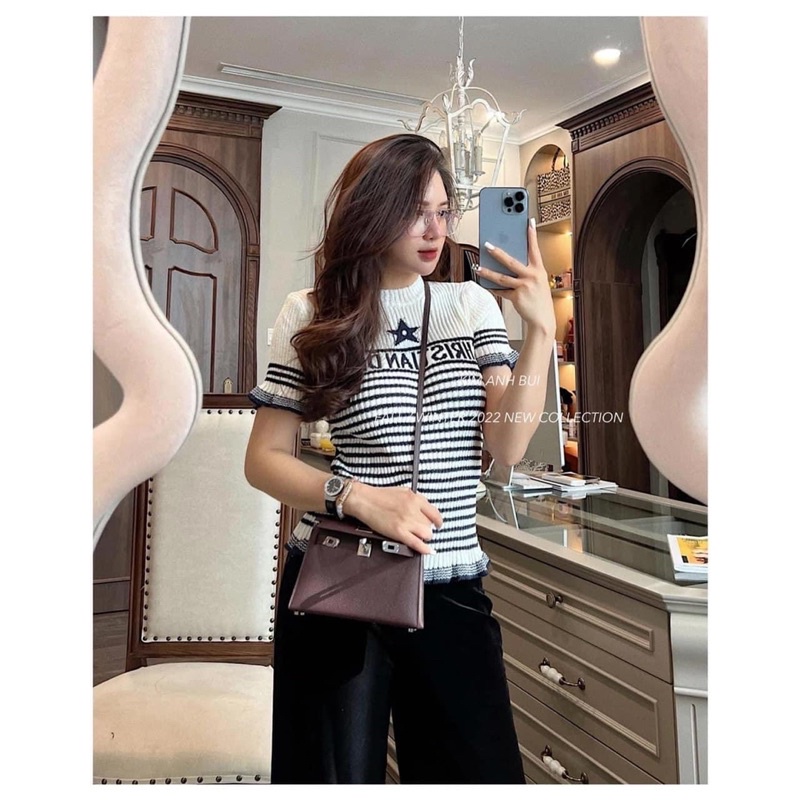 ÁO LEN TĂM CỘC TAY SỌC NGANG PHỐI CHỮ