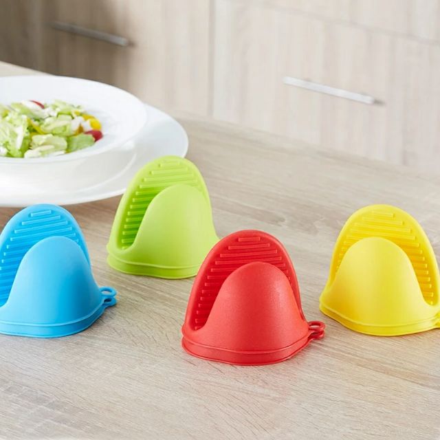 Bắc Nồi Silicon Chống Nóng, Có Móc Tròn Treo KT: 8x6x11cm (2 chiếc)