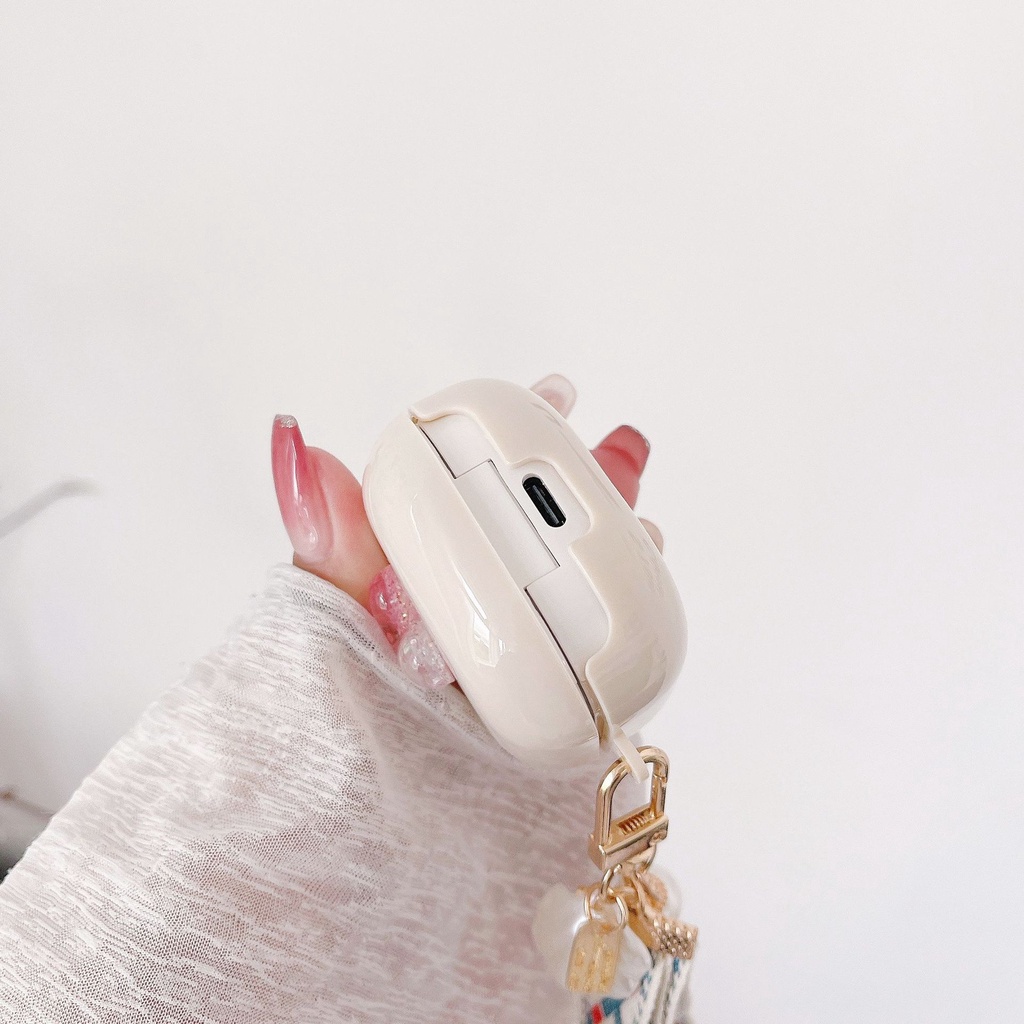 Vỏ Bảo Vệ Hộp Sạc Tai Nghe Samsung Galaxy Buds 2 Pro Kèm Móc Khóa Bằng TPU Mềm Họa Tiết Trái Tim Dễ Thương