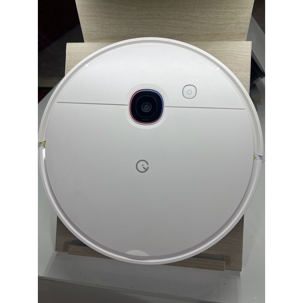 robot hút bụi yeedi 780