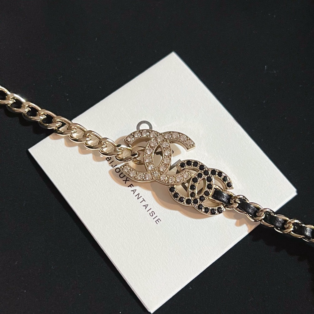 Dây Chuyền Da Màu Đen Đính Kim Cương Thời Trang