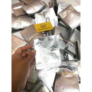 Miếng ủ môi không hình