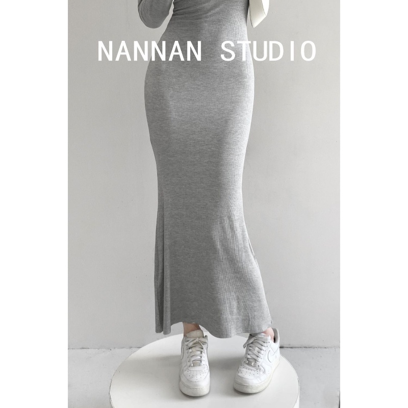 Đầm COZOKC dài tay cổ vuông thiết kế quyến rũ thời trang