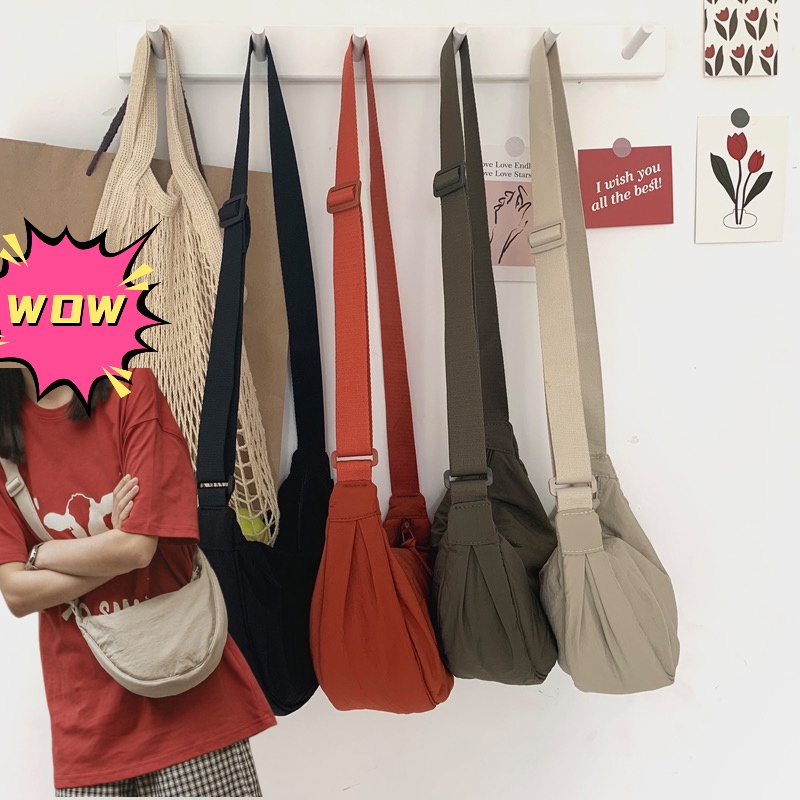 Túi Đeo Chéo Trước Ngực Màu Sắc Cá Tính Cho Nam Nữ