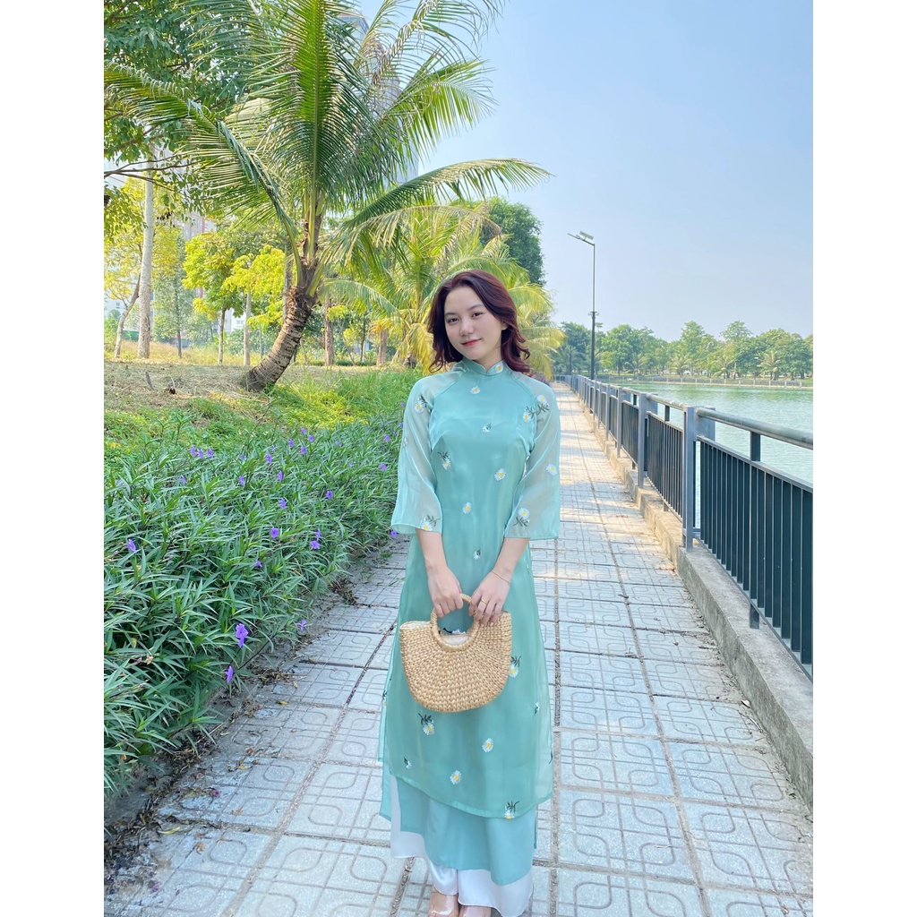 Áo dài voan tơ hoa thêu tay lỡ màu xanh mint siêu xinh by Quỳnh Hương