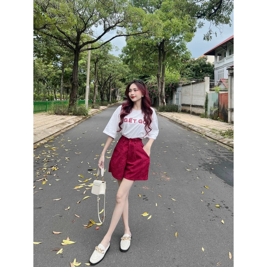 Sét bộ thời trang nữ mặc đi chơi áo cotton tay ngắn cổ tròn in chữ mix quần đùi chất tăm nhung cao cấp