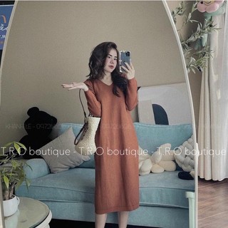 Đầm dáng suông len cổ tim