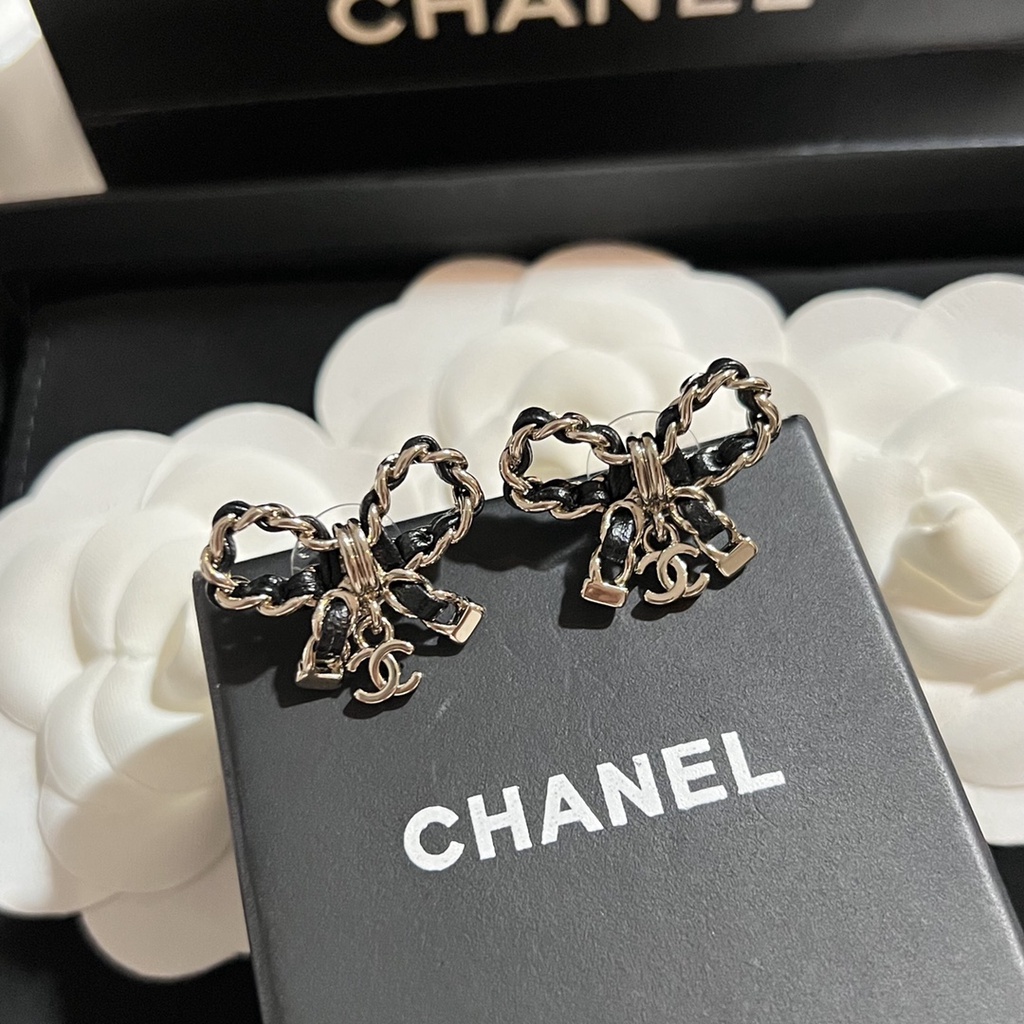 Khuyên Tai Nơ Da Chữ C Đôi Thời Trang Mới Cho Nữ