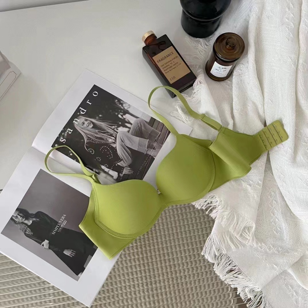 Áo Lót 3D Cúp Ba Chiều Không Đường May Mềm Mại Thoáng Khí Thoải Mái Có Vòng Thép Nâng Ngực 32 / 70AB Pass Cup-38 / 8