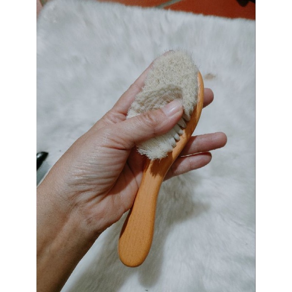 chổi phủi tóc cho barber cán gỗ có lông mền